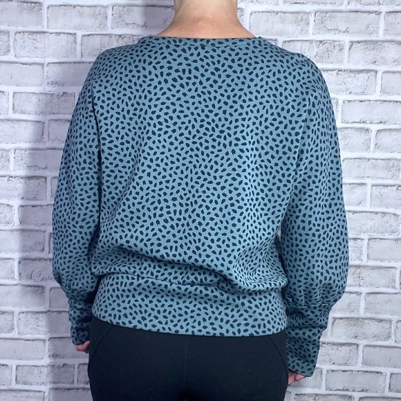 Like New |•ANN TAYLOR•| Graphic Long Sleeve Top - Picture 5 of 7